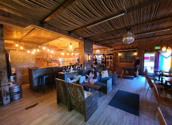 washington/leavenworth/bar/bushel-bee-taproom
