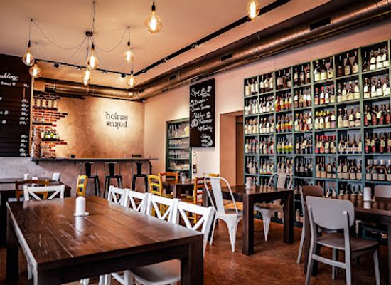 czechia/ostrava/bar/hokuspokus-winebar-tapas