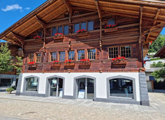 switzerland/gstaad/bar/wally-s-gstaad