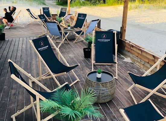 estonia/parnumaa/bar/junimperium-beach-bar