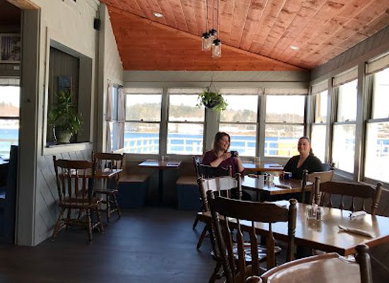 maine/waldo-county/bar/nautilus-seafood-grill