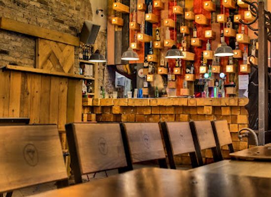 hungary/budapest/bar/liebling-hidden-rooftop-bar