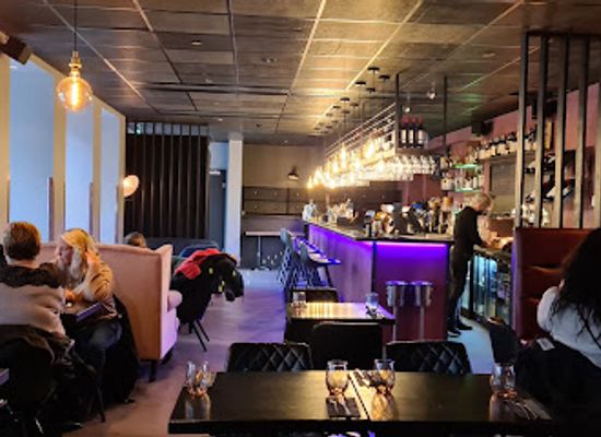 iceland/akureyri/bar/centrum-kitchen-bar