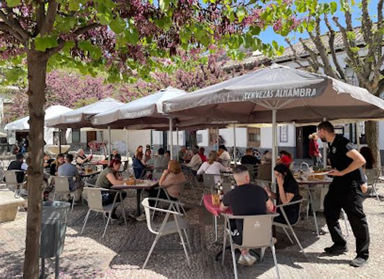 spain/granada/albaicin/bar/bar-aliatar-los-caracoles