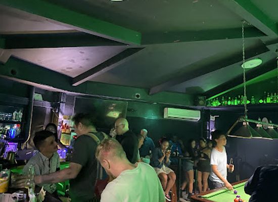 philippines/manila/makati/bar/funky-monkey-143-bar