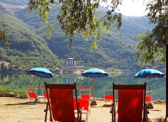 italy/abruzzo-national-park/bar/romcaffe-lago