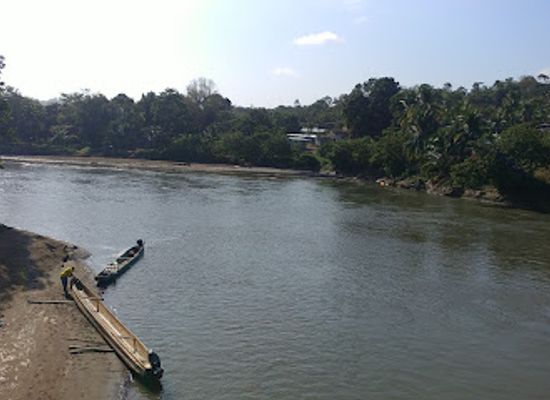 panama/embera-wounaan-comarca/bar/bar-las-3-america