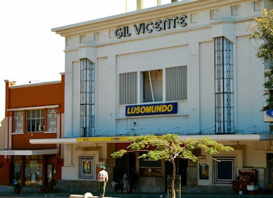 mozambique/lake-niassa/bar/gil-vicente-cafe-bar