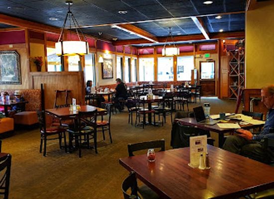 canada/fraser-valley/bar/poppy-s-pizza-grill