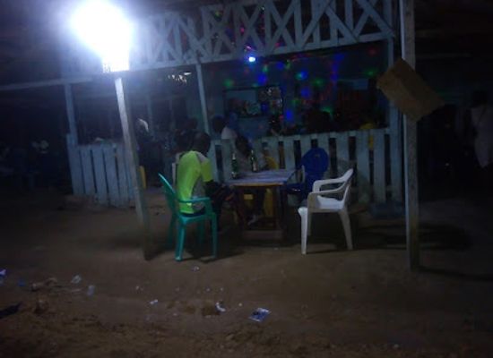 cameroon/campo-ma-an-national-park/bar/tshiear-na-tshiear