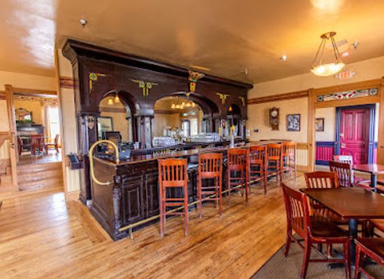 arizona/coconino-national-forest/bar/zane-grey-bar-ballroom-balcony-at-the-weatherford-hotel