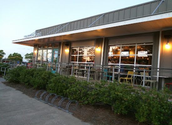 alabama/river-region/bar/the-tipping-point