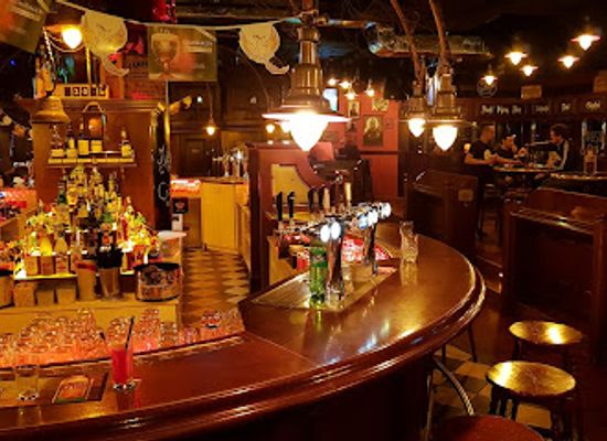 switzerland/lausanne/flon/bar/king-size-pub