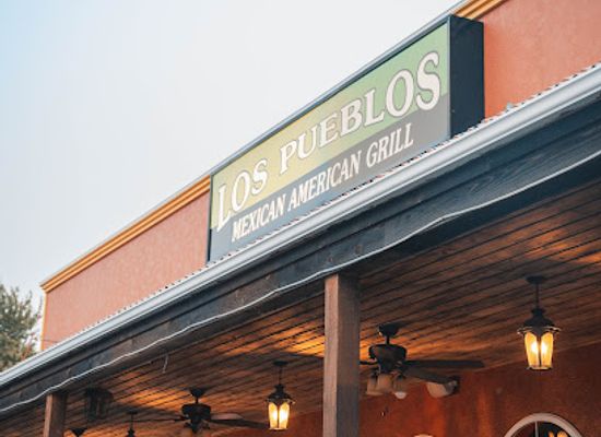 iowa/lake-okoboji/bar/los-pueblos