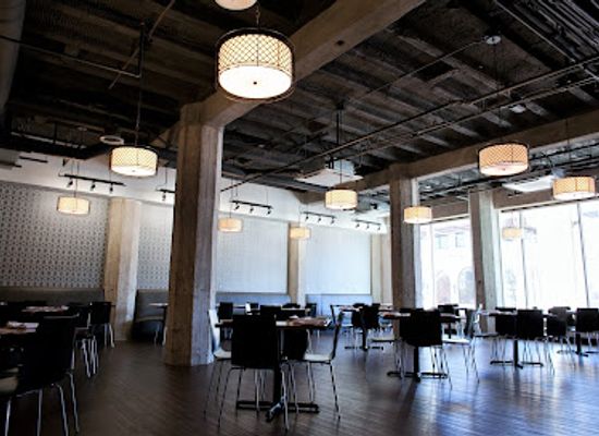 texas/lubbock/downtown-lubbock/bar/the-west-table-kitchen-and-bar