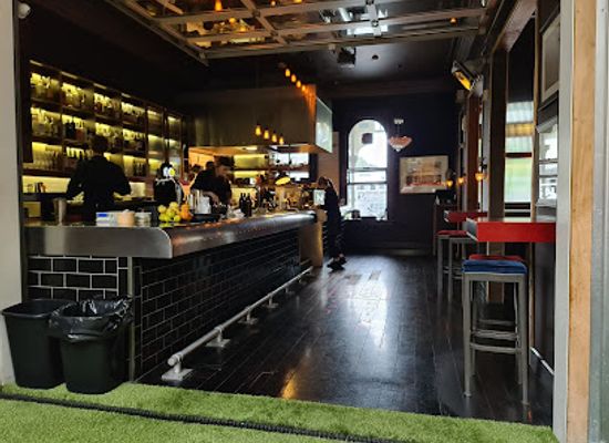 new-zealand/taranaki/bar/snug-lounge