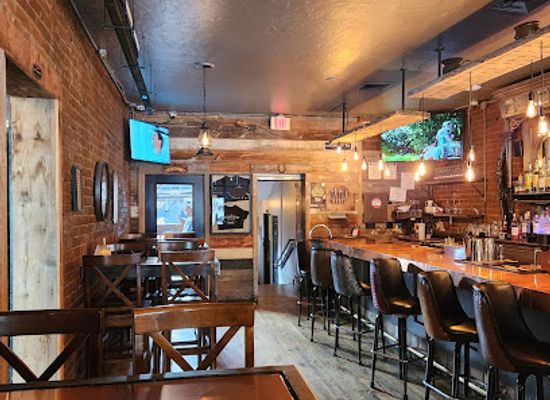 arizona/prescott-national-forest/bar/whiskey-river-tavern