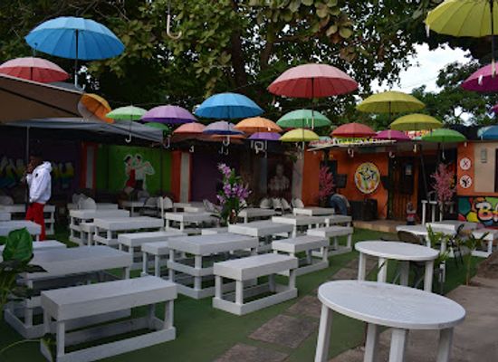 haiti/artibonite/bar/platana-bar-resto