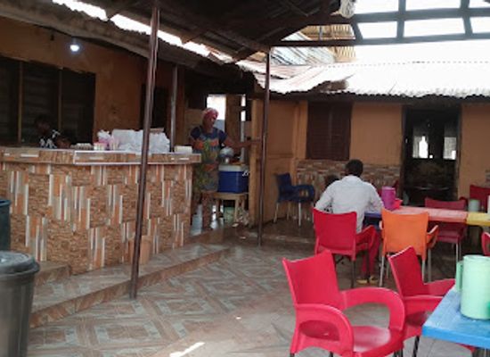 ghana/kintampo/bar/day-by-day-chop-bar