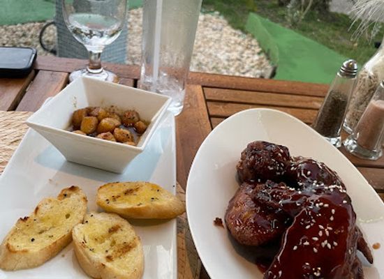 antigua-and-barbuda/jolly-harbour/bar/sizzling-spices