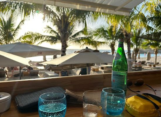 sint-maarten/cupecoy-beach/bar/kalatua-beach-restaurant