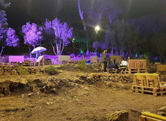 lebanon/chouf-district/bar/life-escape-cafe-bar