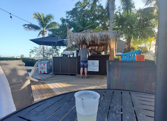 florida/marathon-key/bar/tiki-shack