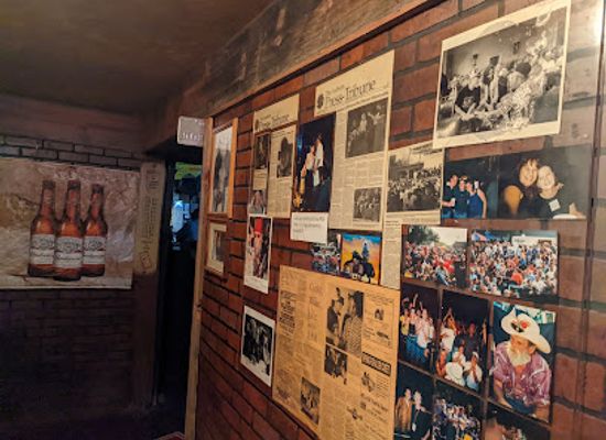 nebraska/southeast-nebraska/bar/tj-s-tavern