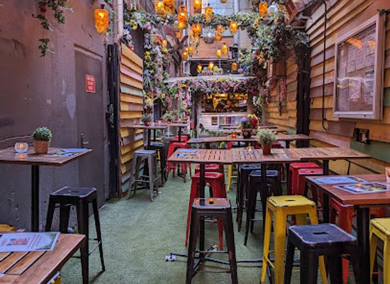 australia/central-victoria/bar/chuckle-park-bar