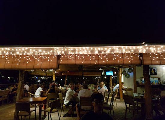palau/jellyfish-lake/bar/drop-off-bar-and-grill