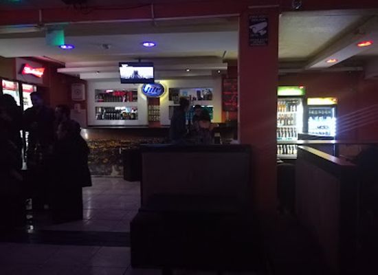 ecuador/chimborazo-region/bar/nox-karaoke