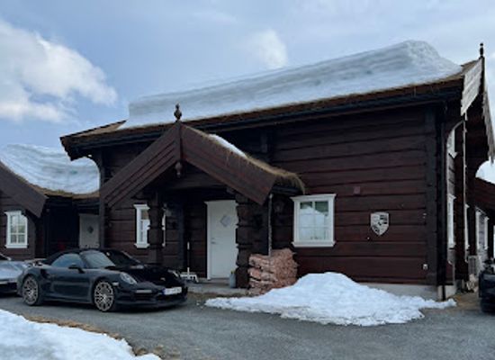 norway/sognefjord/bar/porsche-lodge