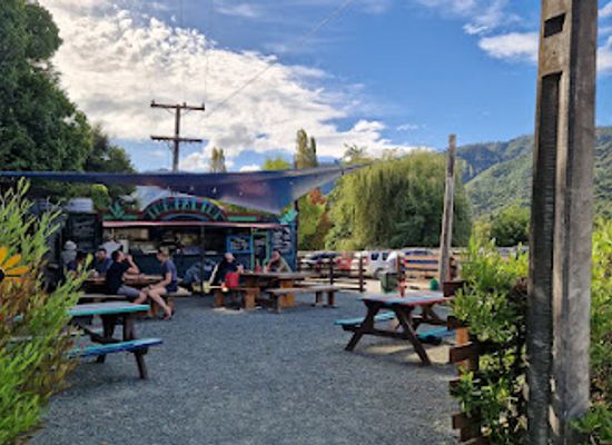 new-zealand/abel-tasman-national-park/bar/the-fat-tui