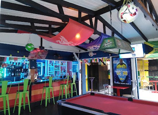 saint-lucia/rodney-bay/bar/tracks-9-58-sports-bar-grill