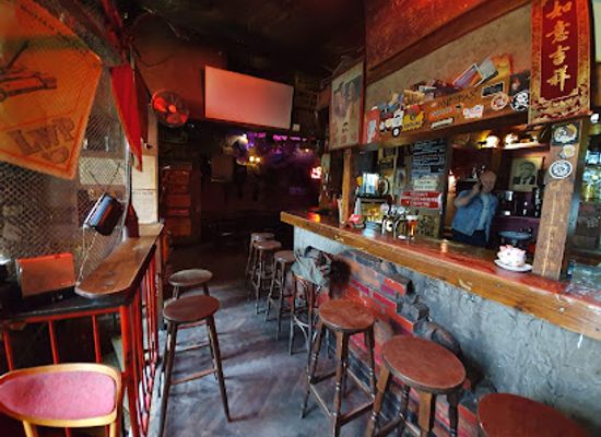 poland/krakow/kazimierz/bar/propaganda-pub