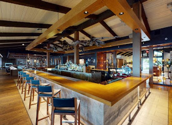 alaska/southeast-alaska/bar/castaway