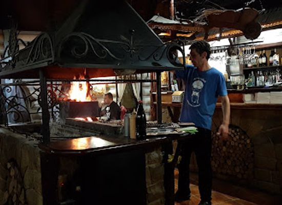 ukraine/yaremche/bar/krasna-sadyba