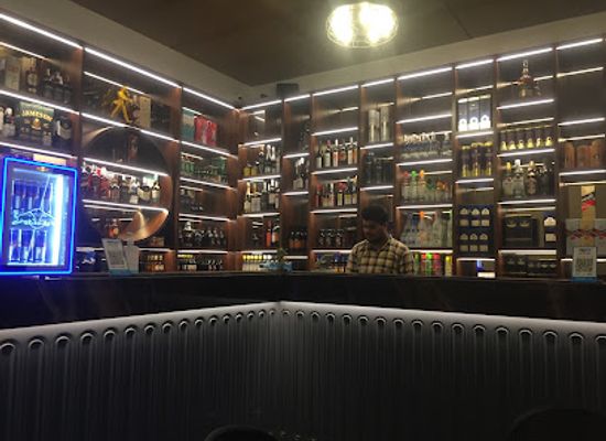 india/nashik/old-nashik/bar/the-liquor-house-restaurant-and-bar