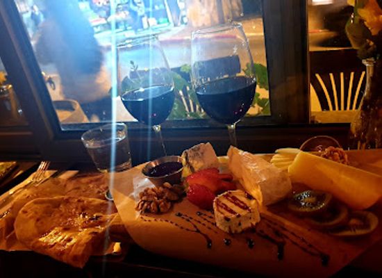 israel/jerusalem/bar/wine-bar