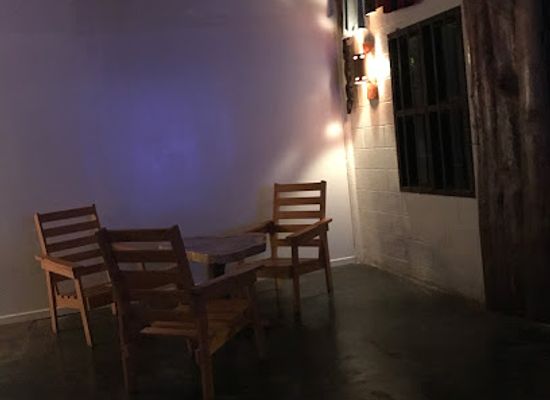 costa-rica/nicoya-peninsula/bar/henrys-bar