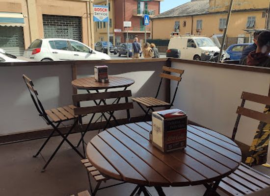 italy/liguria/bar/real-bar-wine-e-coffee