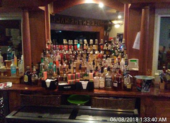 wyoming/carbon-county/bar/hole-in-the-wall