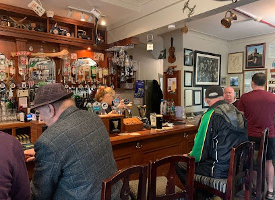 ireland/slieve-league-cliffs/bar/the-reel-inn
