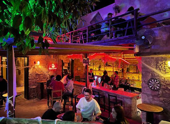 cyprus/kyrenia/bar/sitare-bar