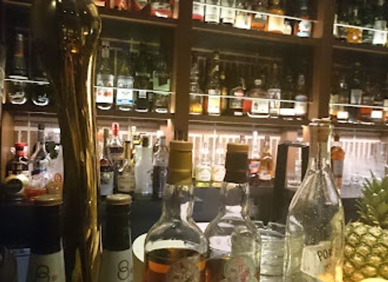 japan/tokyo/ueno/bar/luke