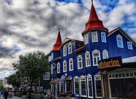 iceland/highlands/bar/gotubarinn