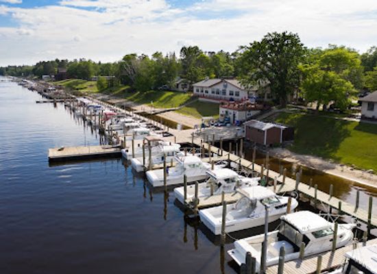 minnesota/lake-of-the-woods/bar/ballard-s-resort
