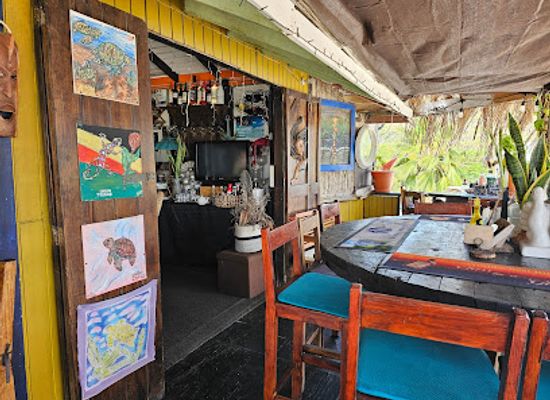 saint-vincent-and-the-grenadines/petit-st-vincent/bar/tipsy-turtle-bar-and-restaurant