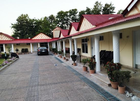 pakistan/rawalpindi/ayub-national-park/bar/jungle-barracks