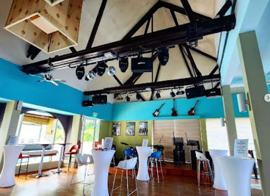 singapore/pulau-ubin/bar/the-deck-bar-by-changi-beach-club